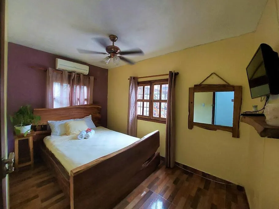 Villa Con Hermosa Vista A Las Montanas A Pasos Del Rio @Drvacationsrental Bonao Dominican Republic